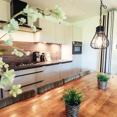 Veluwe Vallei 16-person * فورتهاوزن